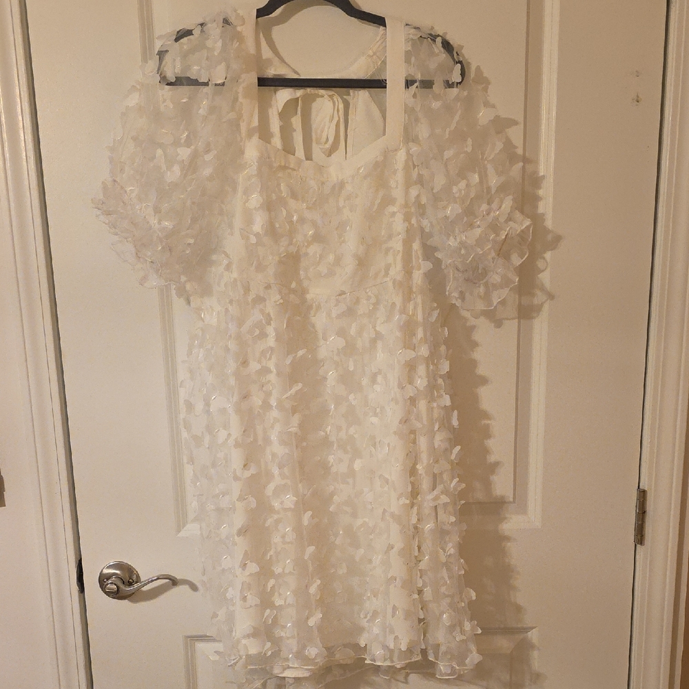 Chic Soul White Floral Appliqué Midi Dress